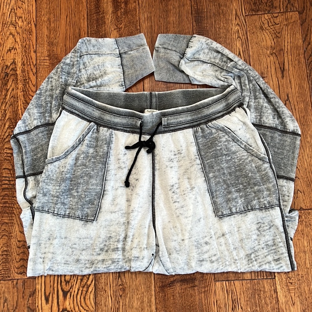 Hello Nite! Gray Lounge Pants- Large